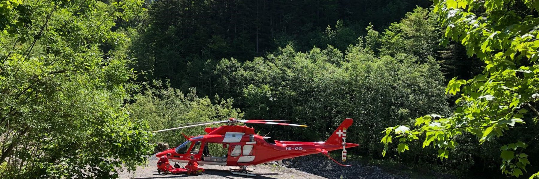 Landung neben dem Bachbett bei Riemenstalden