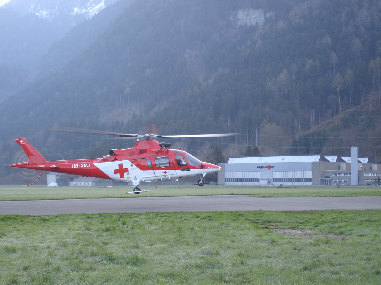 Agusta A109 K2 beim Landeanflug