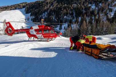 Rega 18 lors d'un sauvetage sur piste