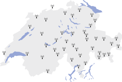 Carte de la Suisse avec les antennes-relais indiquées.