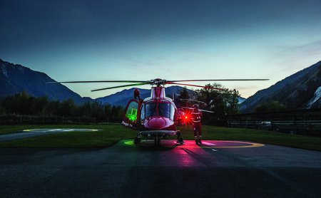 Rund um die Uhr im Einsatz: Die Rettungshelikopter der Rega waren an Weihnachten oft nachts unterwegs. 