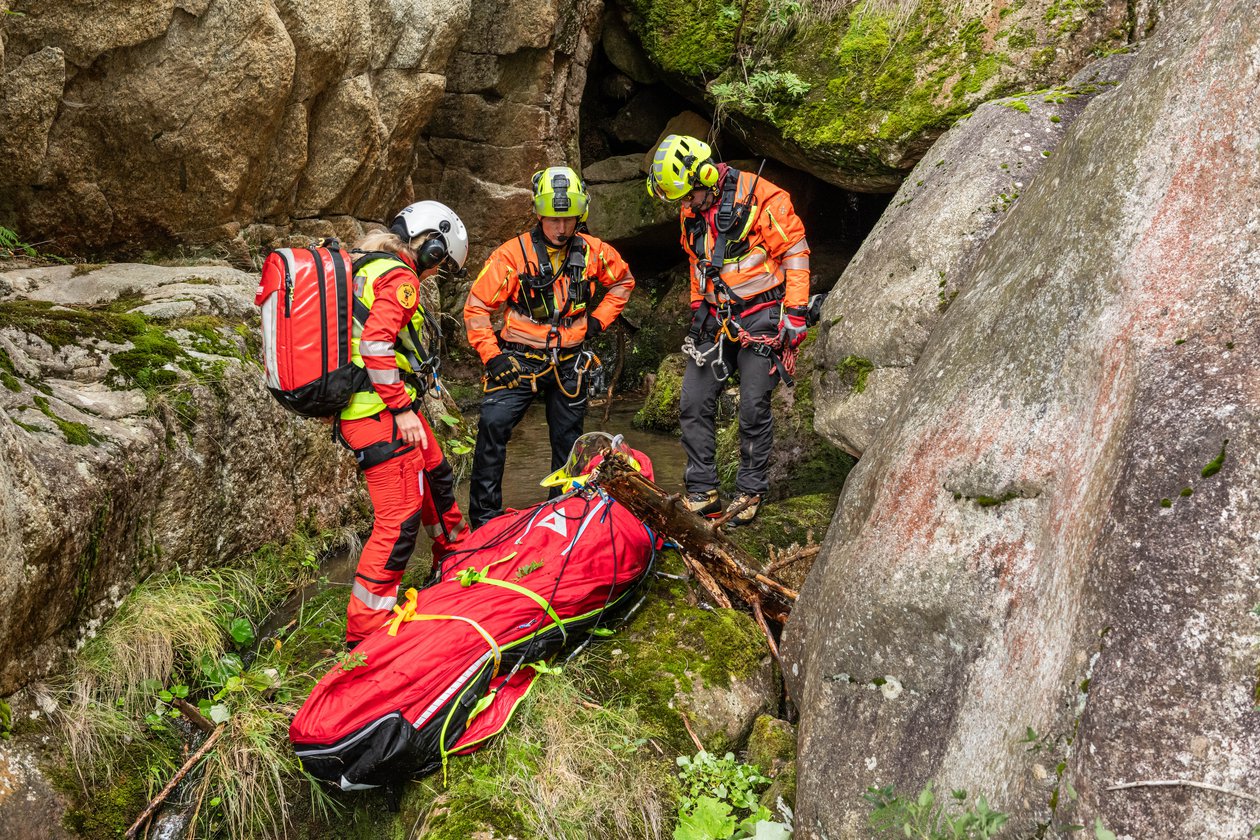 The rescue bag in use.