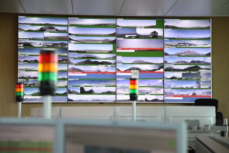Zum Downloadformular für das Bild Rega-Einsatzzentrale am Flughafen Zürich