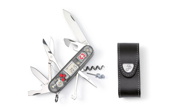 Victorniox Traveller multitool, to the enlarged image