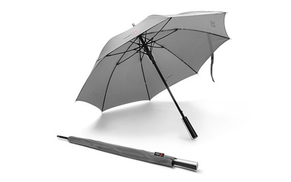 Regenschirm silber, zur vergrösserten Darstellung