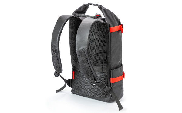 Sac à dos à fermeture à enroulement, pour agrandir l'affichage